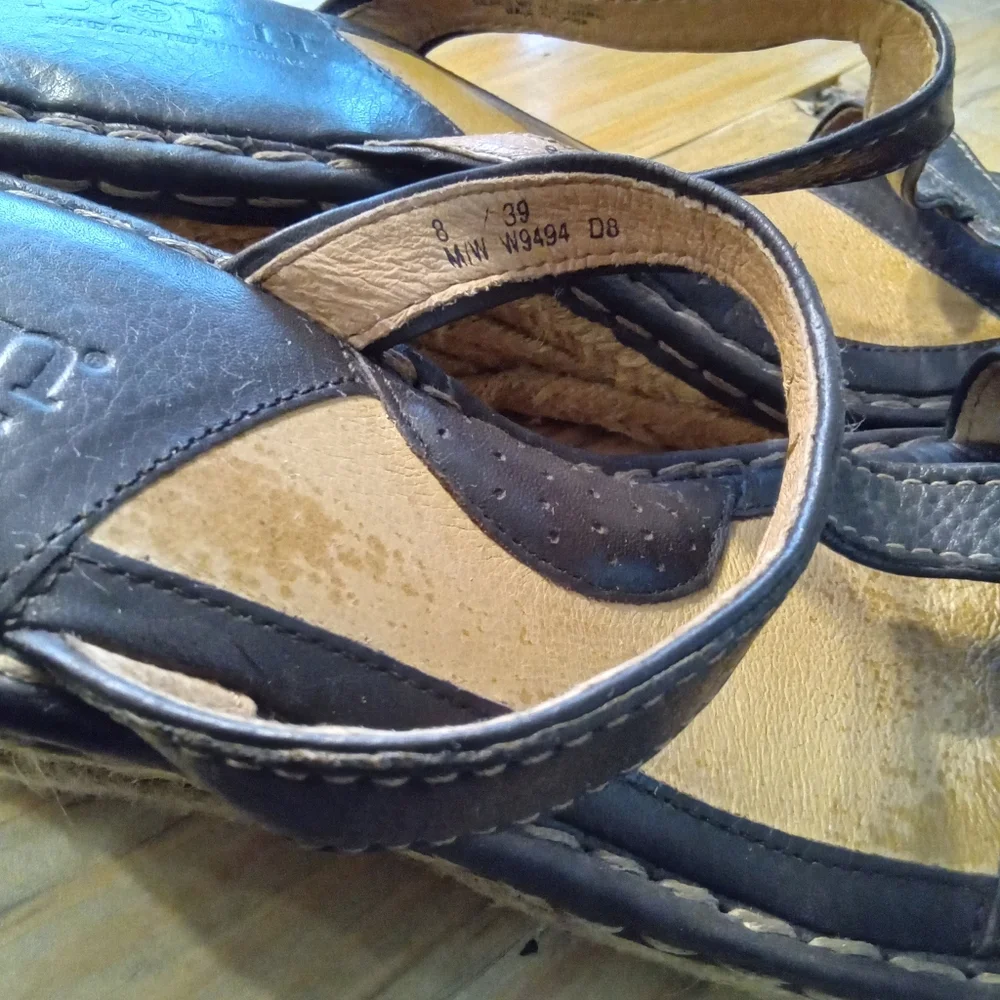 Born Size 8 Navy Blue Espadrille Open Toe Leather 3